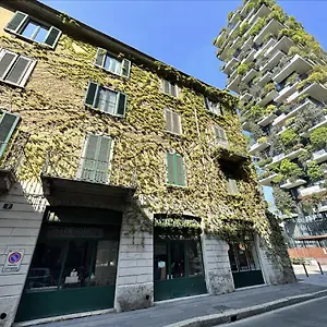 The Mundial - Bosco Verticale View Milano